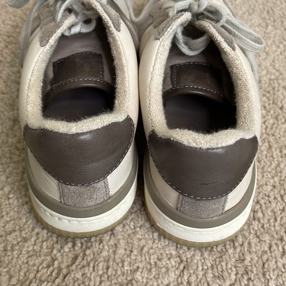 Vince color block neutral sneakers. Size 5.5.  Worn once excellent condition. - Picture 3 of 7